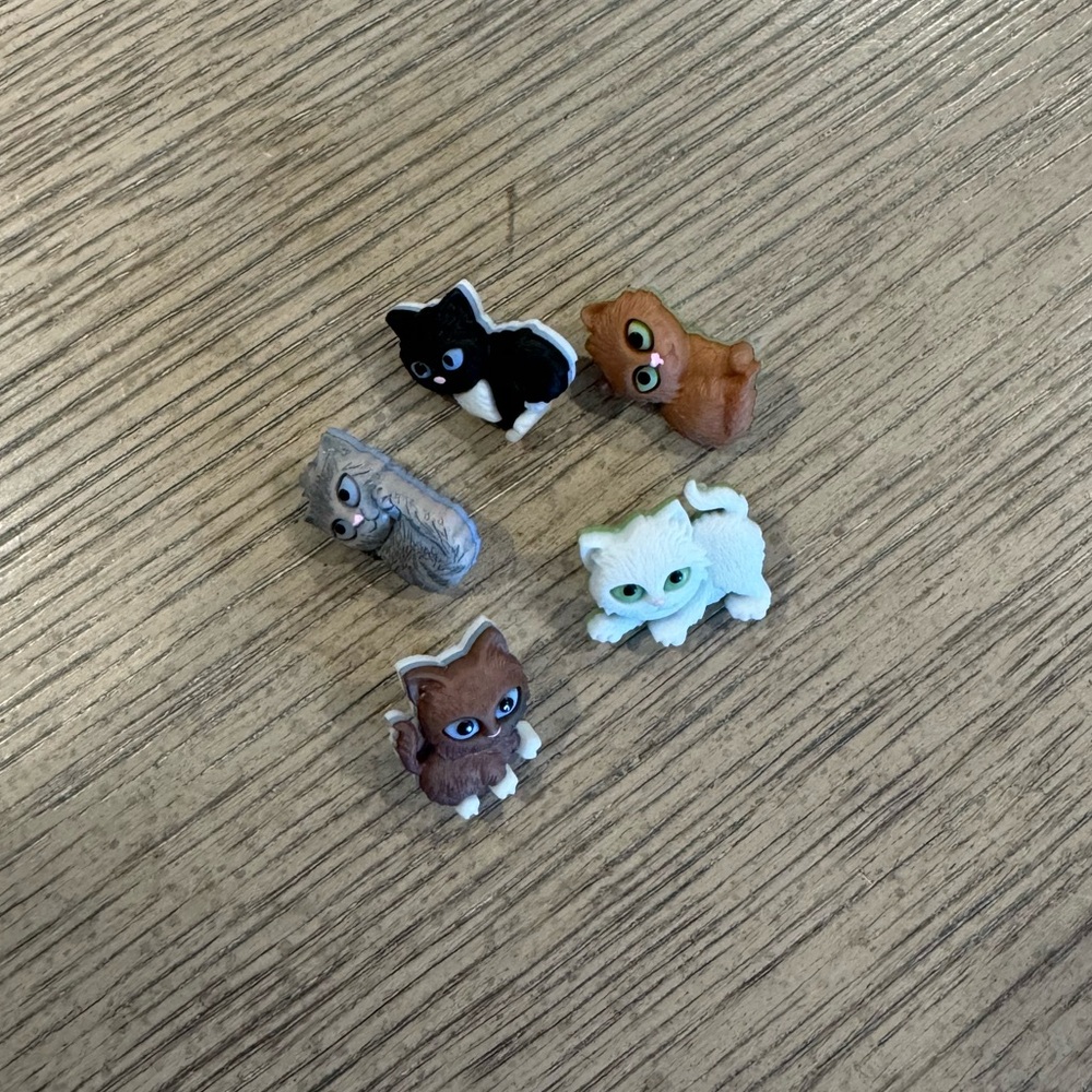 Cat tac pins